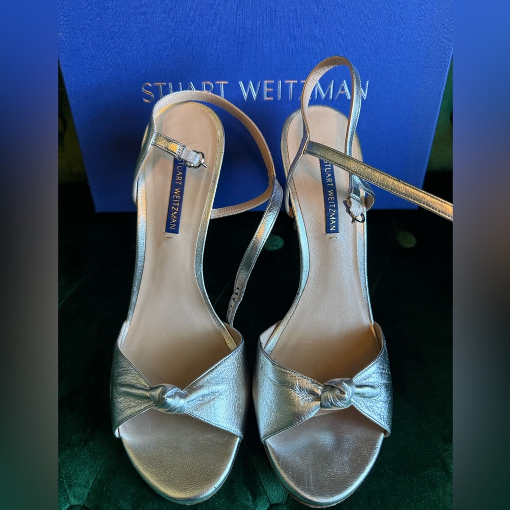 EUC Stuart Weitzman Gloria 105 Silver Metallic Nappa Heels | Size 9.5